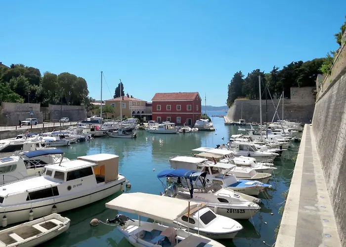 Katic-2 By Interhome